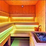 Z Basenem I Jacuzzi Karmelowy Na Dolnej Park A13, Ul Dolna 7a Apartment *